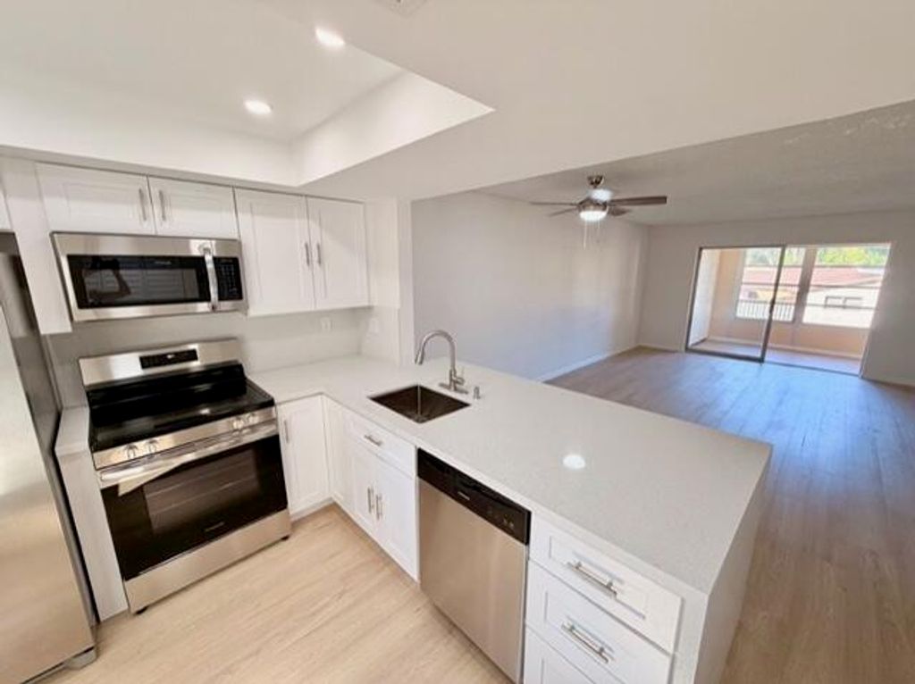 9374 SW 3rd Street 714, Boca Raton, FL 33428
