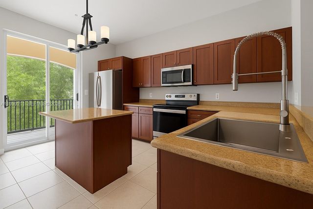 4581 Danson Way, Delray Beach, FL 33445