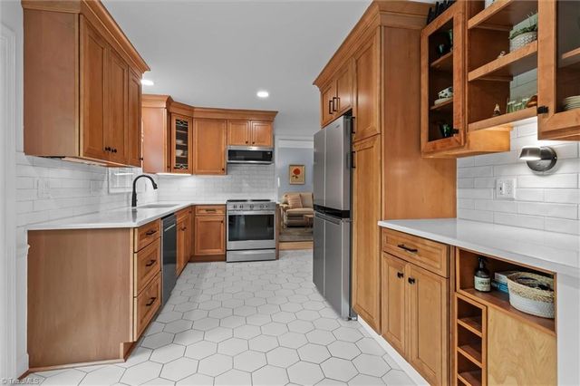 228 Cross Creek Drive, Mount Airy, NC 27030