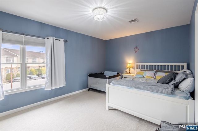 19 Valsumo, Newark, NJ 07105