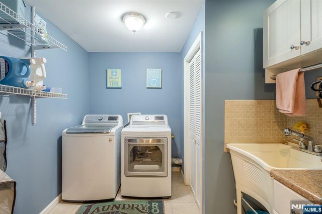 19 Valsumo, Newark, NJ 07105