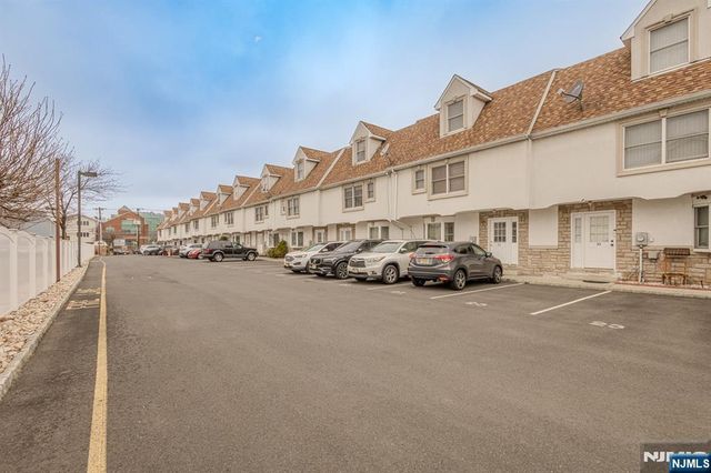 19 Valsumo, Newark, NJ 07105