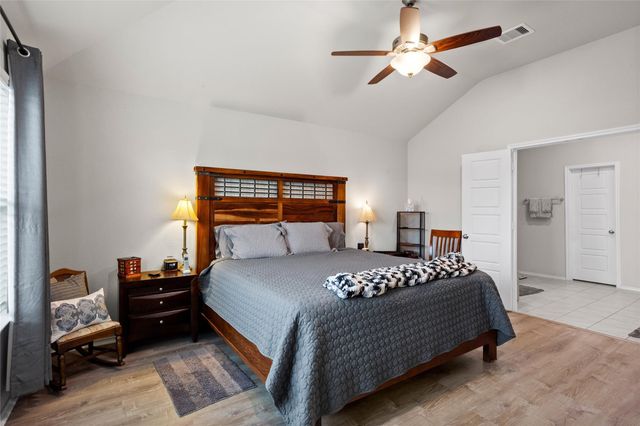 1243 Steed Bluff Drive, Alvin, TX 77511