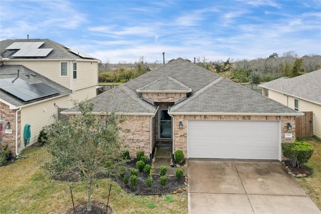 1243 Steed Bluff Drive, Alvin, TX 77511