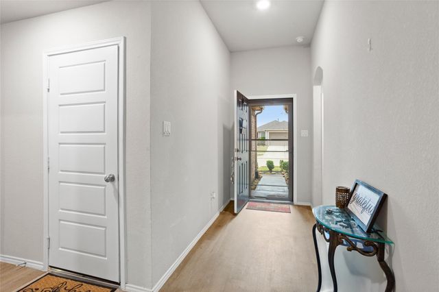 1243 Steed Bluff Drive, Alvin, TX 77511