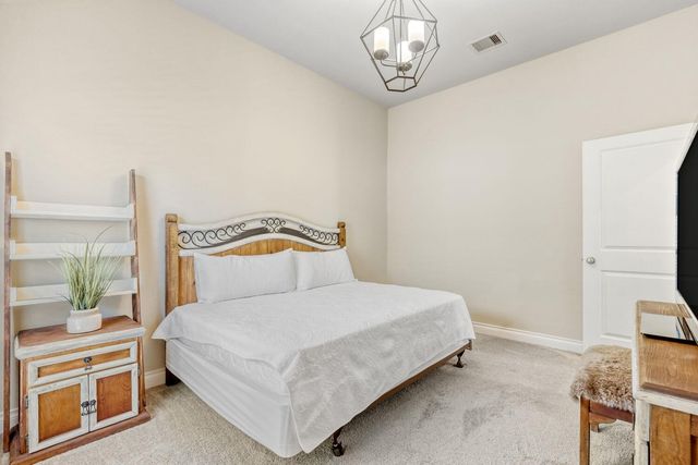 2416 BURBERRY LN, Leander, TX 78641