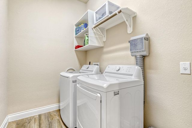 2416 BURBERRY LN, Leander, TX 78641