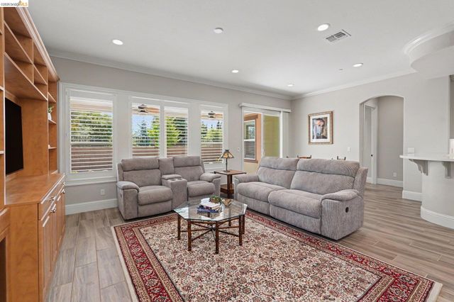 1696 Provence Ln, Brentwood, CA 94513