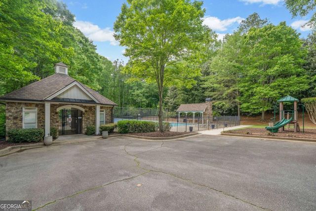 515 N Burgess Trail, Milton, GA 30004