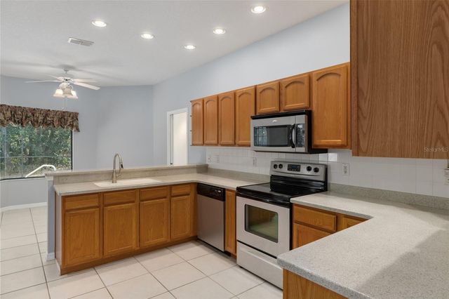 19 FOXGLOVE COURT, Homosassa, FL 34446