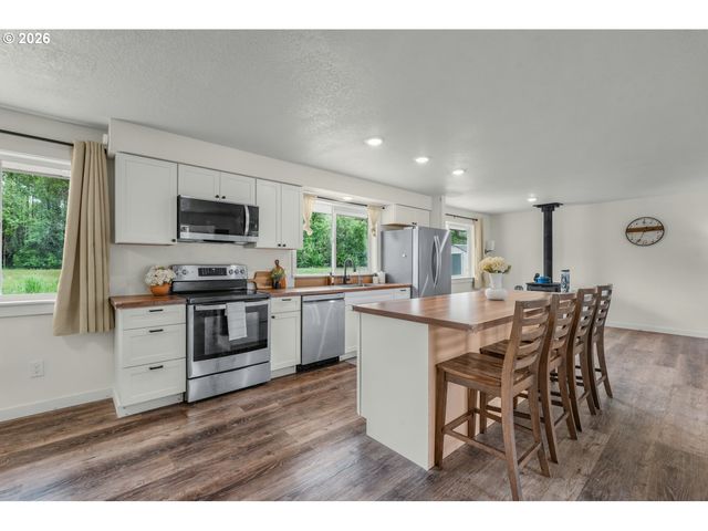 252 EADON Rd, Toledo, WA 98591