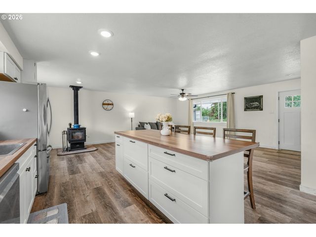 252 EADON Rd, Toledo, WA 98591