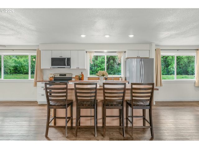 252 EADON Rd, Toledo, WA 98591