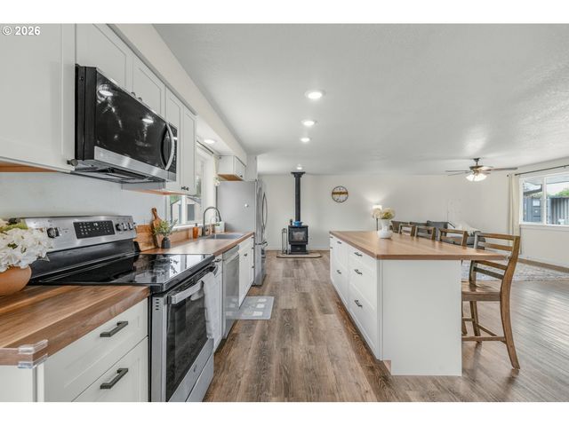 252 EADON Rd, Toledo, WA 98591