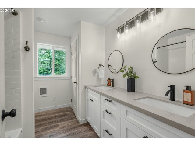 252 EADON Rd, Toledo, WA 98591