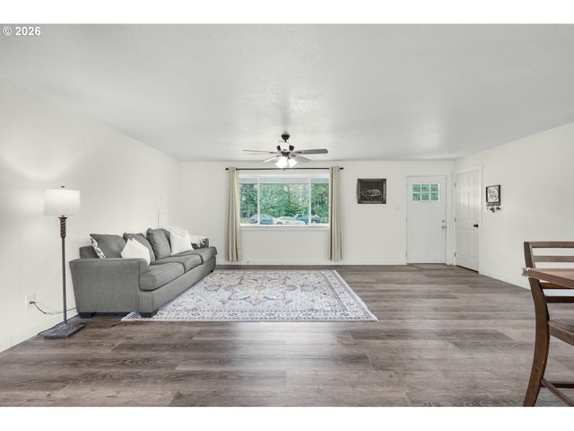 252 EADON Rd, Toledo, WA 98591
