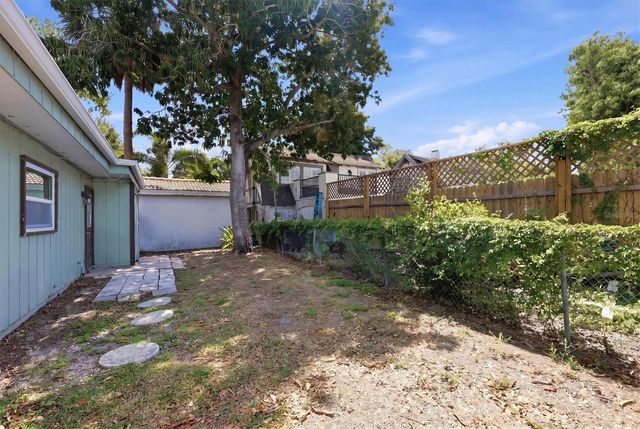 1824 WEBBER STREET, Sarasota, FL 34239