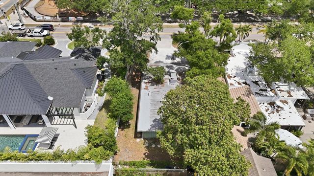1824 WEBBER STREET, Sarasota, FL 34239