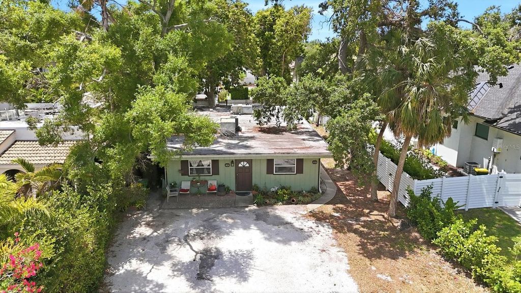 1824 WEBBER STREET, Sarasota, FL 34239