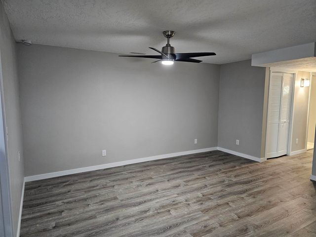 2508 Crescent Dr NW, Minot, ND 58703