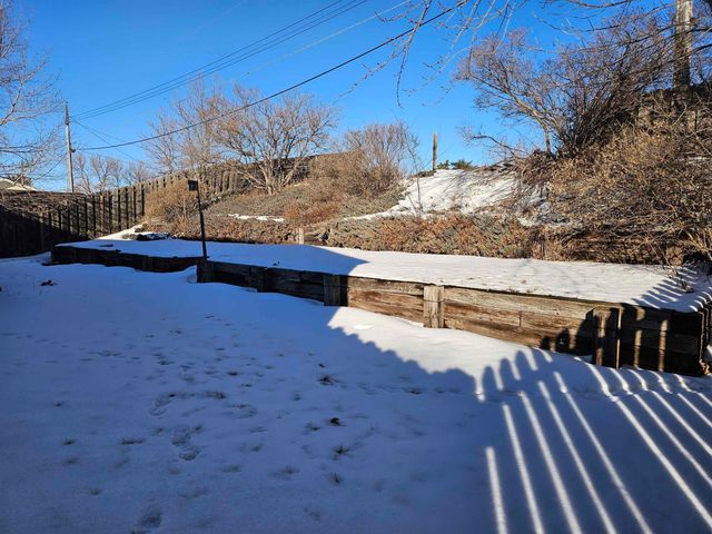 2508 Crescent Dr NW, Minot, ND 58703