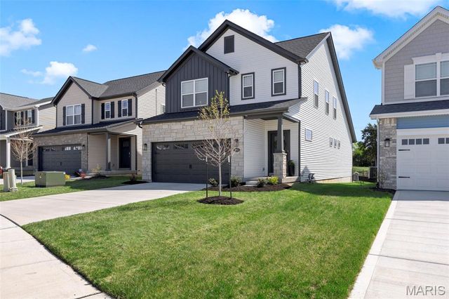 553 Wheatfield Circle, Wentzville, MO 63385