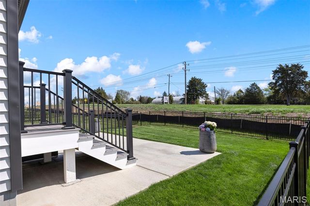 553 Wheatfield Circle, Wentzville, MO 63385