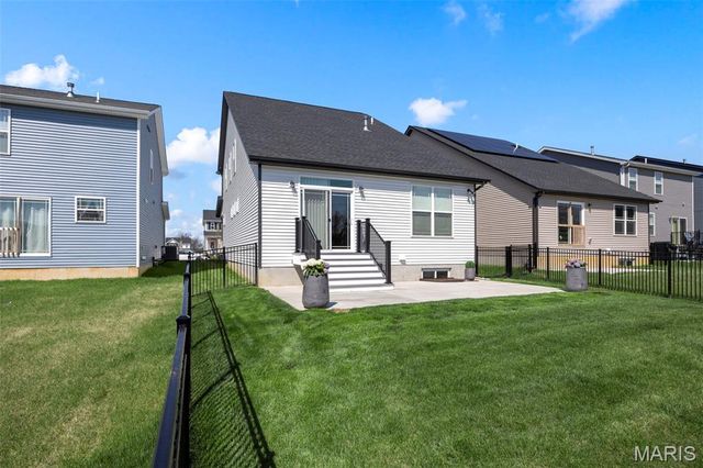 553 Wheatfield Circle, Wentzville, MO 63385