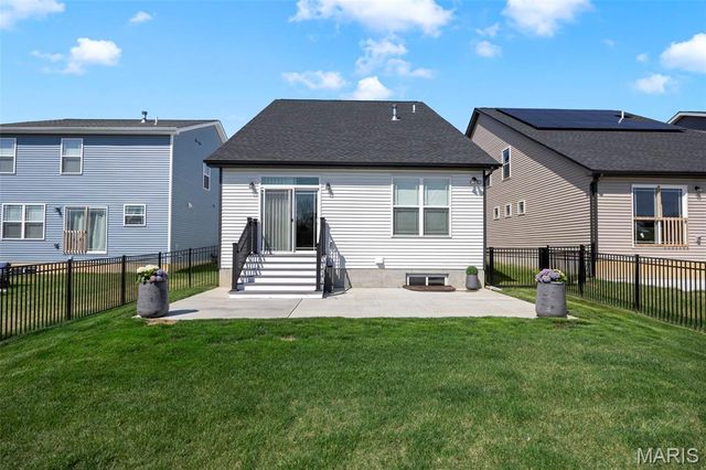 553 Wheatfield Circle, Wentzville, MO 63385