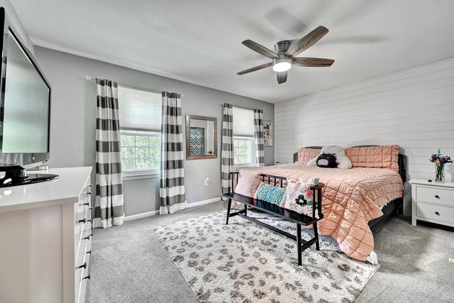 1367 Ashford Place, Florence, KY 41042