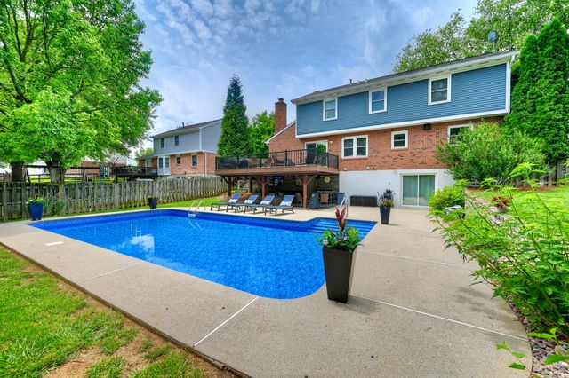 1367 Ashford Place, Florence, KY 41042