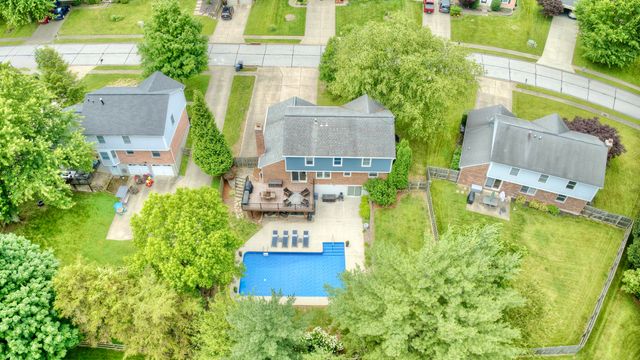 1367 Ashford Place, Florence, KY 41042
