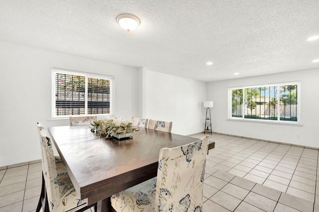 2344 S Backer Avenue, Fresno, CA 93725