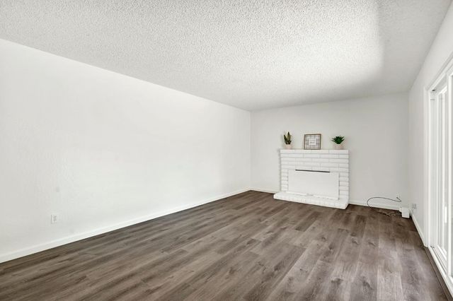 2344 S Backer Avenue, Fresno, CA 93725