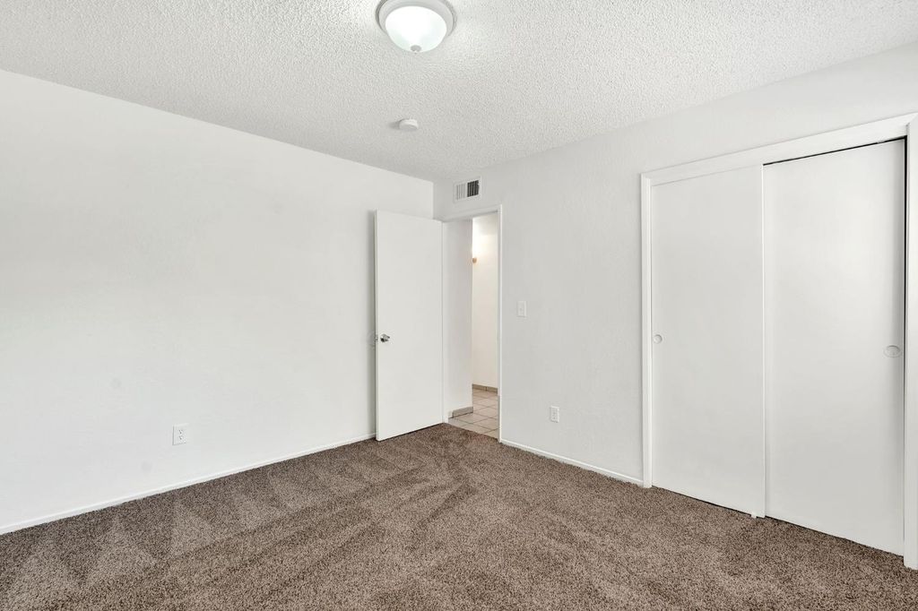 Image 22 of property listing at 2344 S Backer Avenue, Fresno, CA 93725