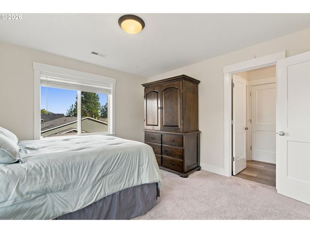 1714 Sw PLEASANT VIEW Dr, Gresham, OR 97080