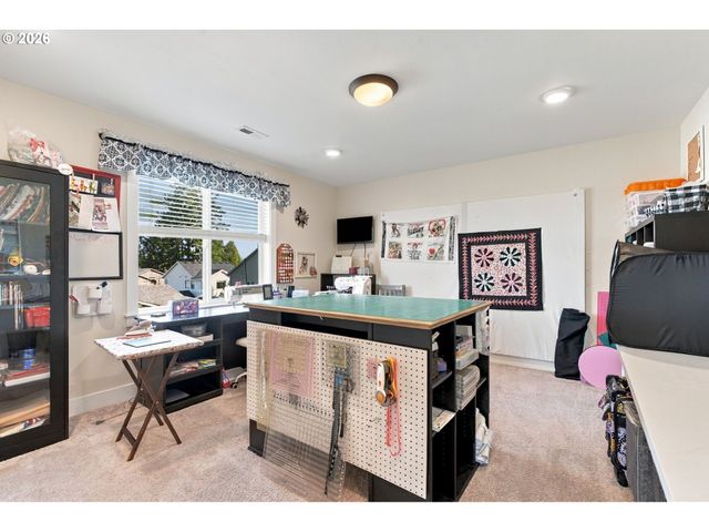 1714 Sw PLEASANT VIEW Dr, Gresham, OR 97080