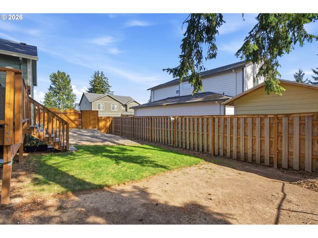 1714 Sw PLEASANT VIEW Dr, Gresham, OR 97080