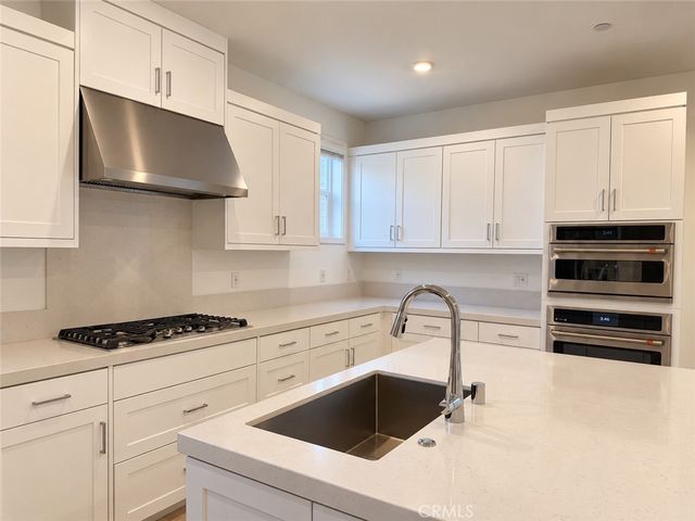 709 Sonia, Irvine, CA 92618