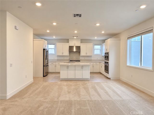 709 Sonia, Irvine, CA 92618