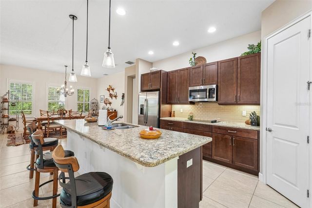 648 SOUTHLAKE DRIVE, Ormond Beach, FL 32174