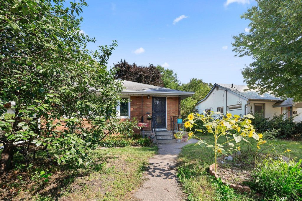 3035 Grand Street NE, Minneapolis, MN 55418