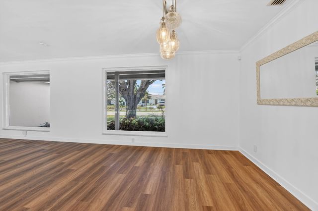 800 SW 12th Avenue, Boca Raton, FL 33486