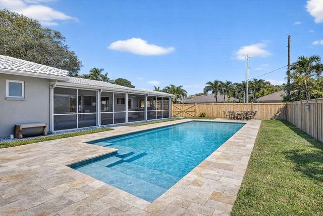 800 SW 12th Avenue, Boca Raton, FL 33486