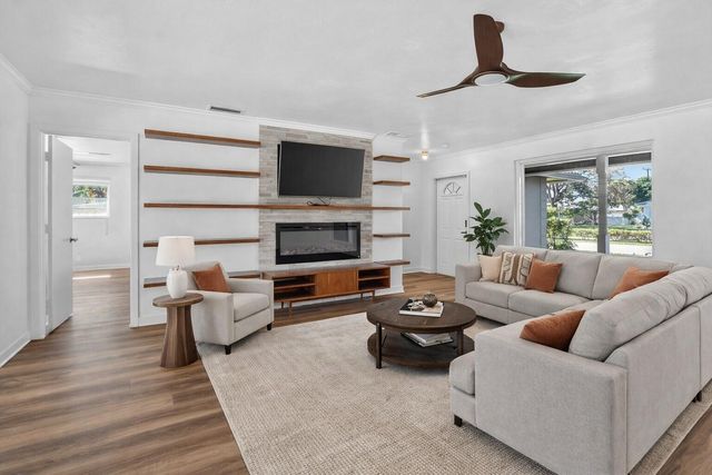 800 SW 12th Avenue, Boca Raton, FL 33486