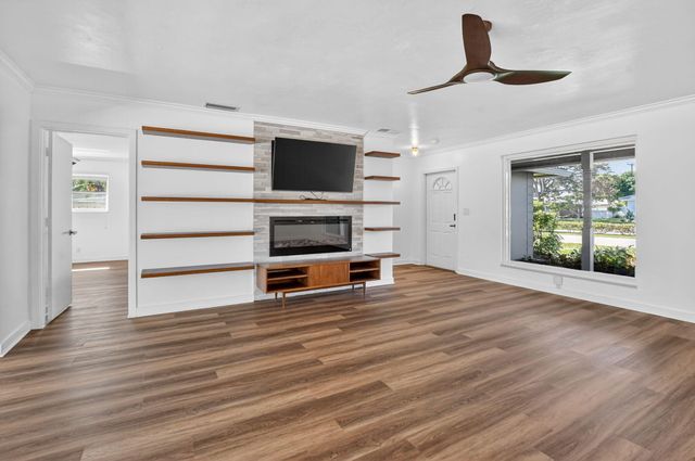 800 SW 12th Avenue, Boca Raton, FL 33486