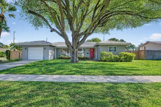 800 SW 12th Avenue, Boca Raton, FL 33486