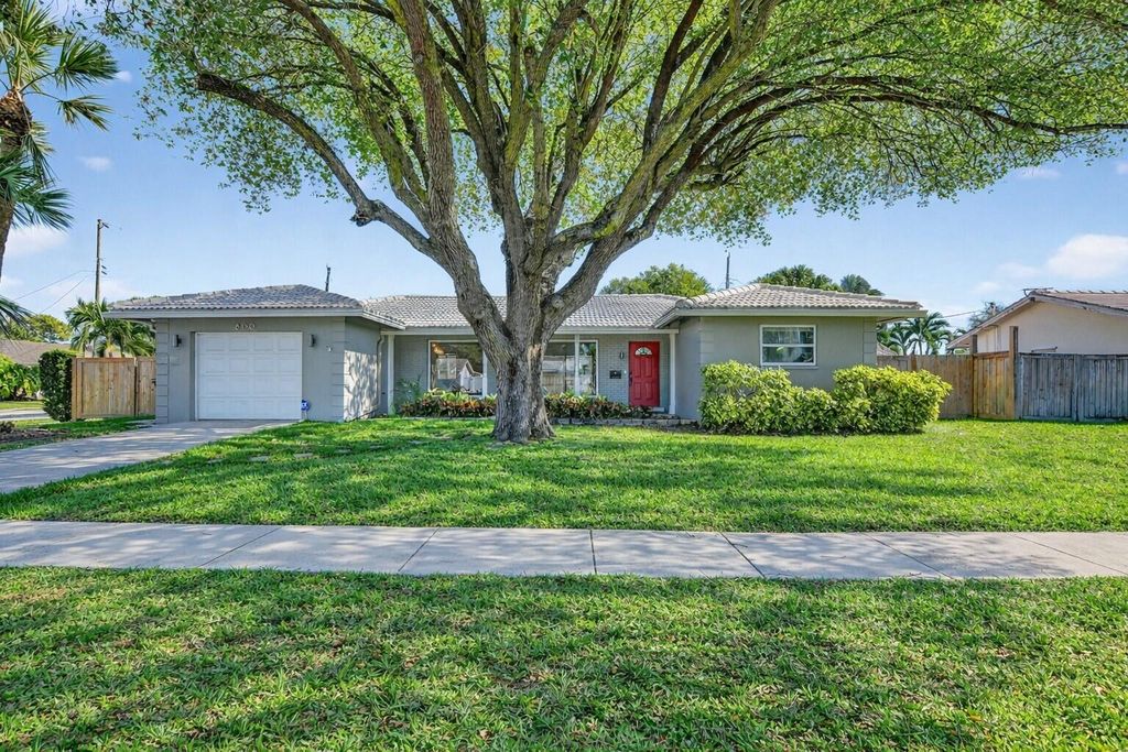 800 SW 12th Avenue, Boca Raton, FL 33486