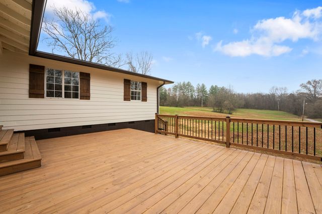 2591 Harlan Farms Rd, Columbia, TN 38401