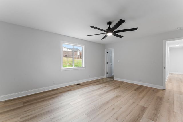 2591 Harlan Farms Rd, Columbia, TN 38401